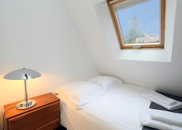 Le Duplex Du Peintre Apartman