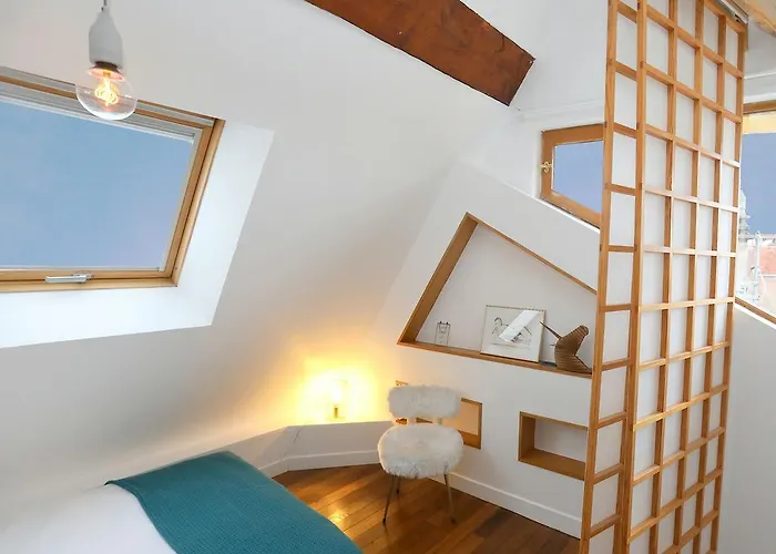 Le Duplex Du Peintre Apartman *